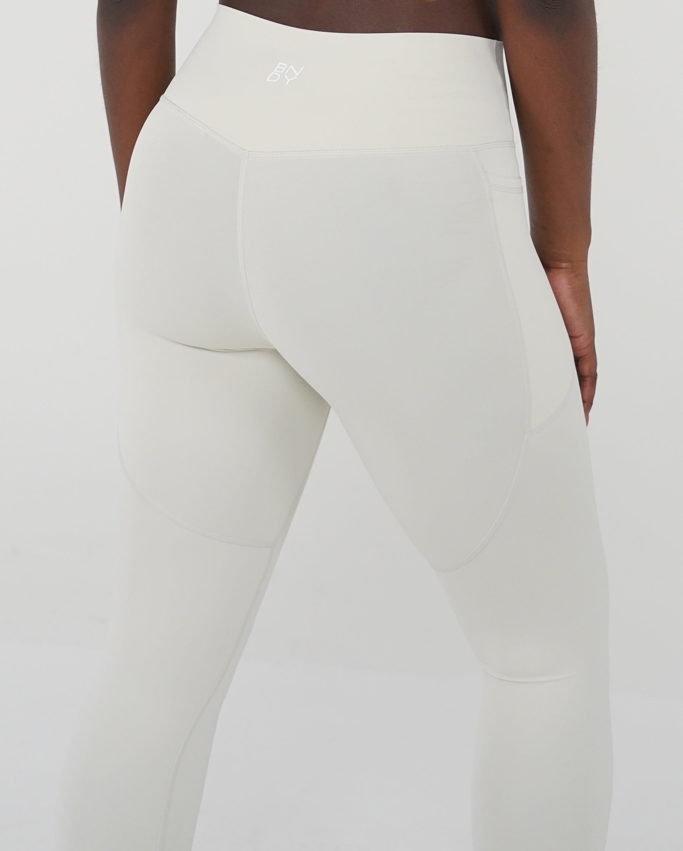 The Studio Pocket Legging